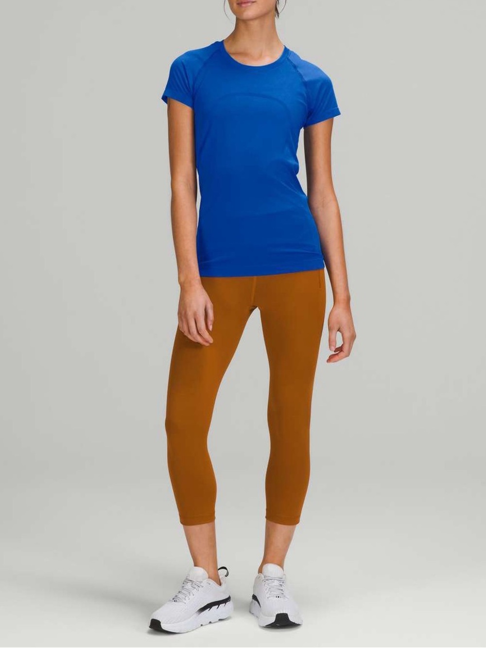 Lululemon Swiftly Tech Short Sleeve Shirt 2.0- Blazer Blue Tone/ Size 8 - Picture 3 of 9